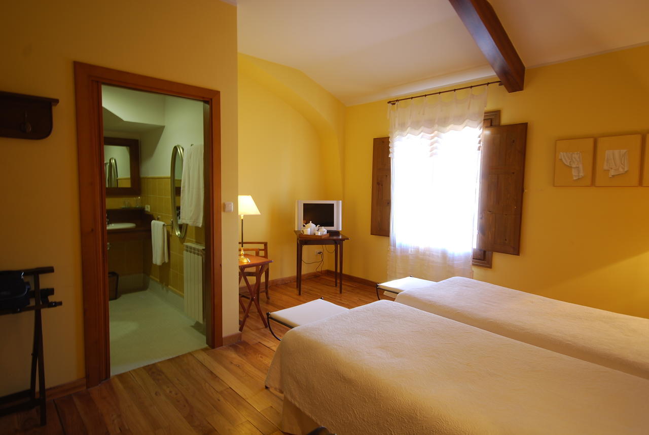 Hotel Del Verde Al Amarillo Penasrubias de Piron Екстер'єр фото