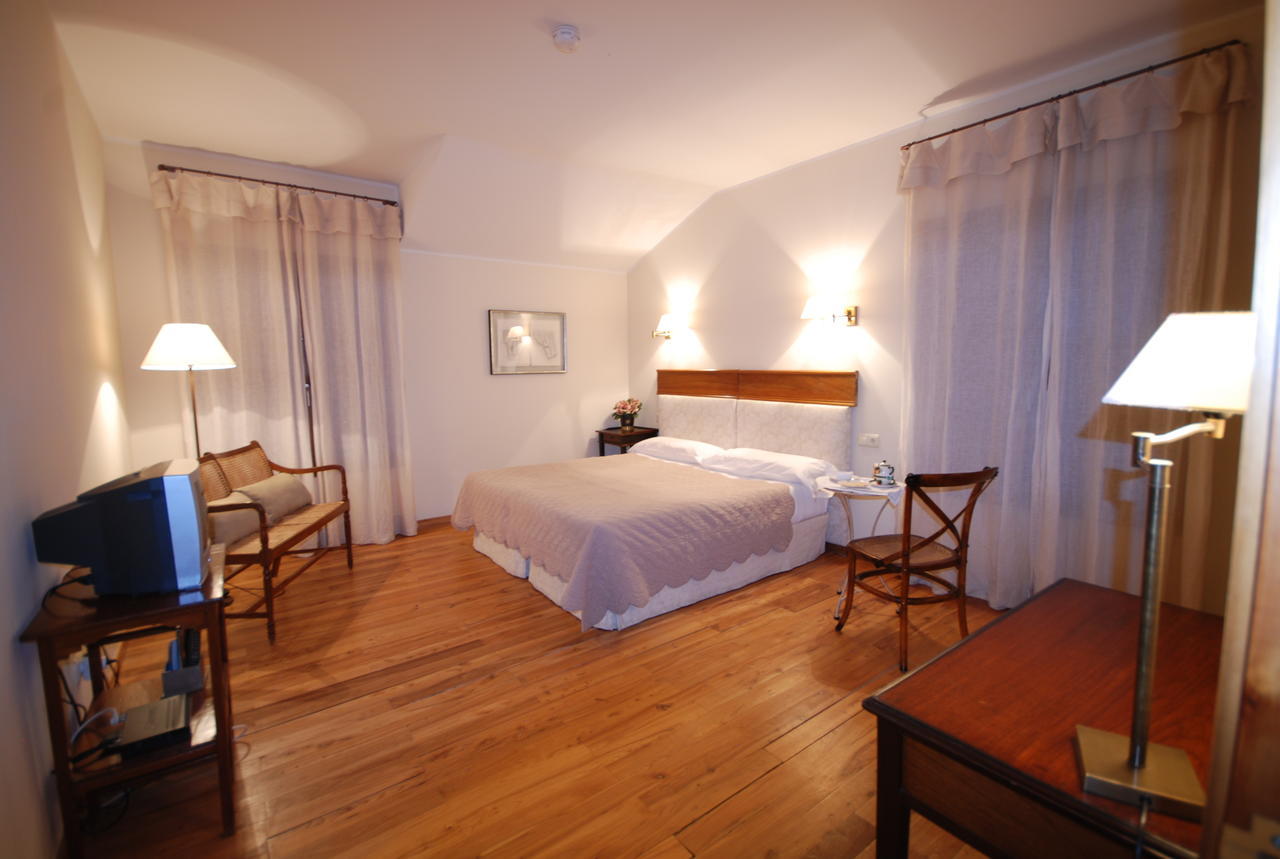 Hotel Del Verde Al Amarillo Penasrubias de Piron Екстер'єр фото
